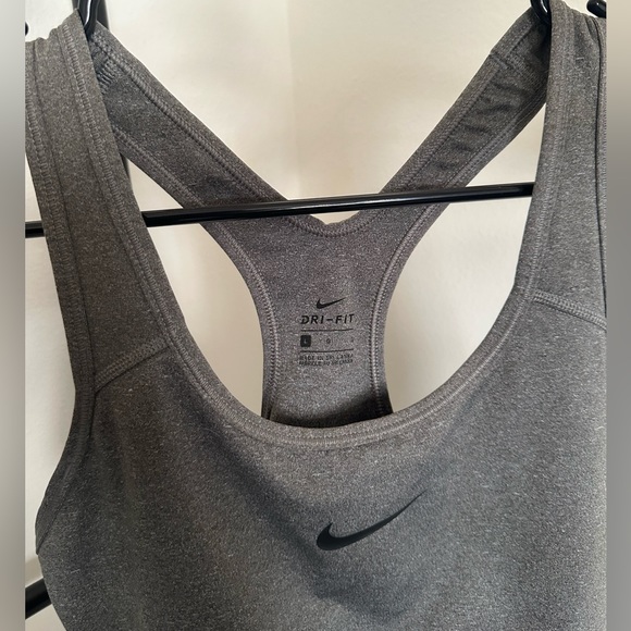Nike Women’s DRI-FIT Sports bra - Picture 2 of 3